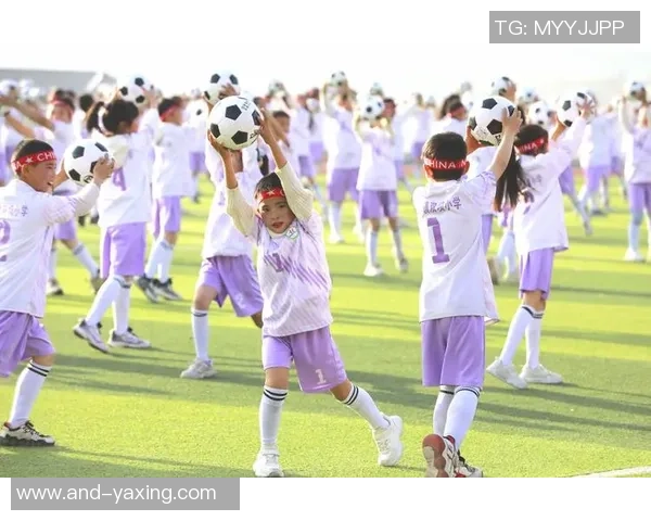 新乡足球学校培养未来足球明星助力青少年成长与梦想实现